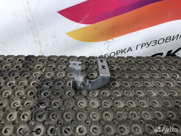 7421817606 Кронштейн тормозной системы