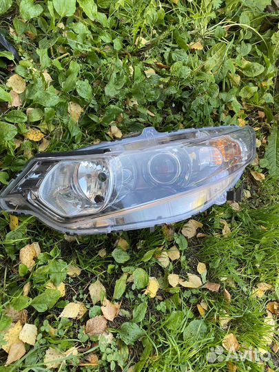 Фара honda accord 8