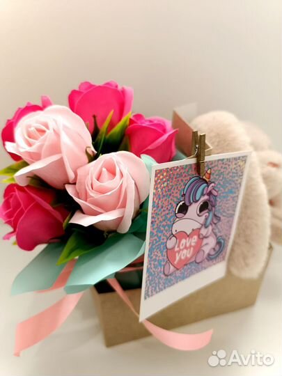 Набор букет из мыльных цветов с игрушкой