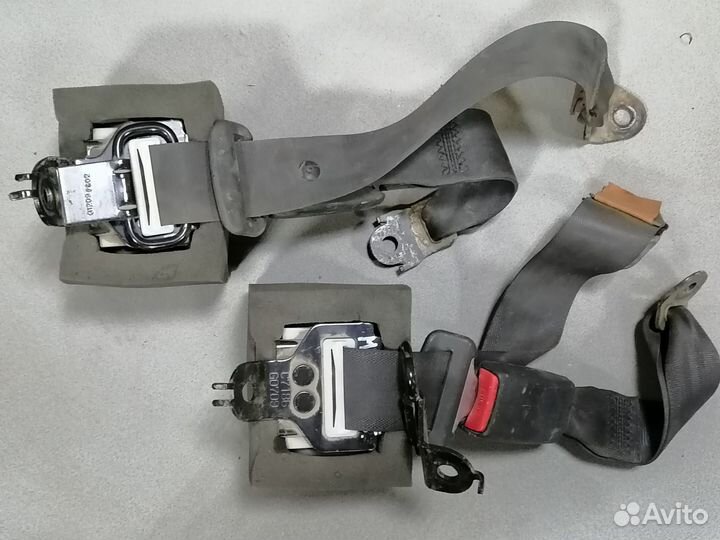 Ремень безопасности задний Mazda 626 GF 1997-2002