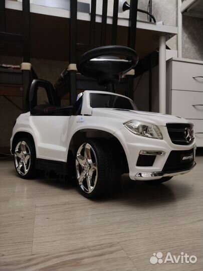 Машинка-каталка Mercedes-Benz GL 63 AMG