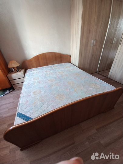 Кровать с матрасом бу
