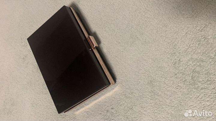 Оригинальная пластиковая сумочка