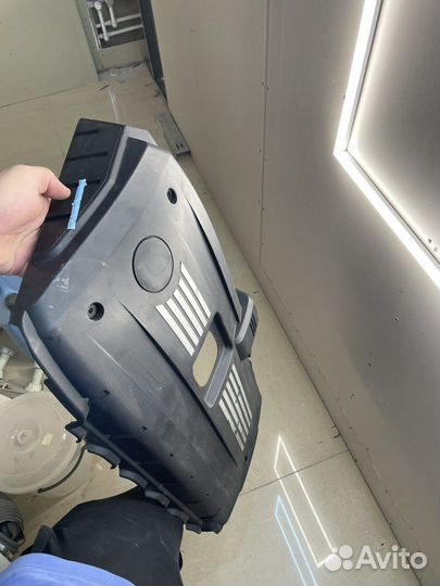 Крышка двигателя bmw e90