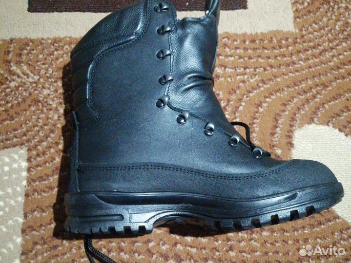 Берцы зимние. р.40,41,43,44