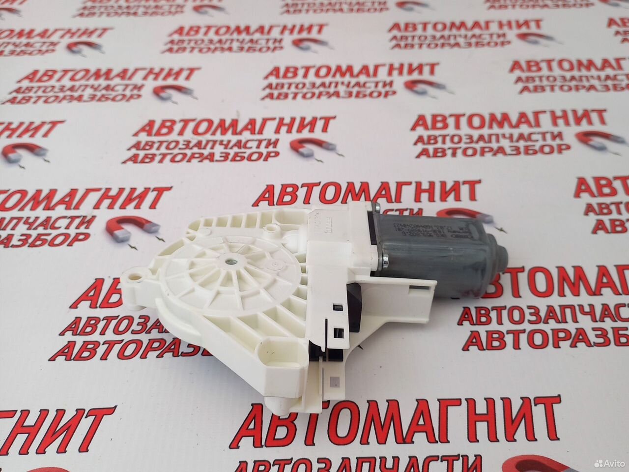 Моторчик стеклоподьемника передний правый Ауди А6