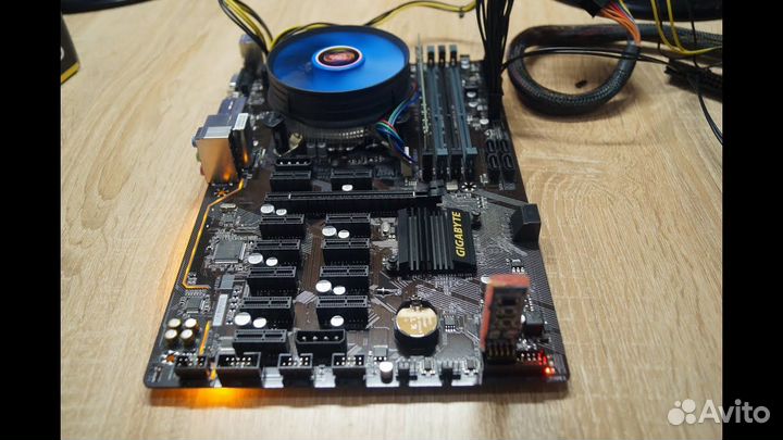 Материнская плата gigabyte GA-B250-FinTech