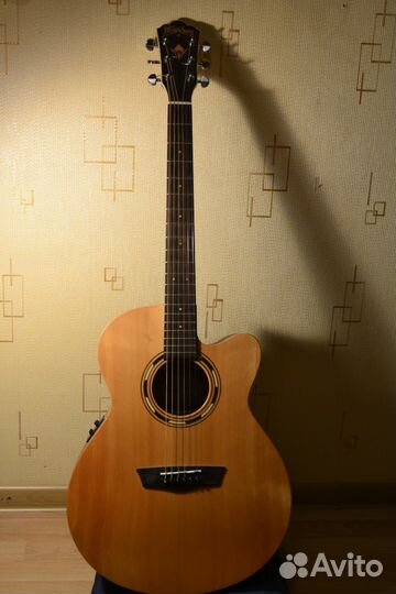 Электроакустическая гитара Washburn WG015SCE