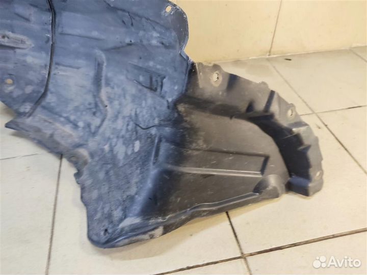 Подкрылок передний правый Mazda 3 (BK) 2005