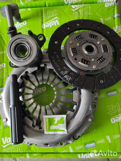 Комплект сцепления Valeo Nissan Renault