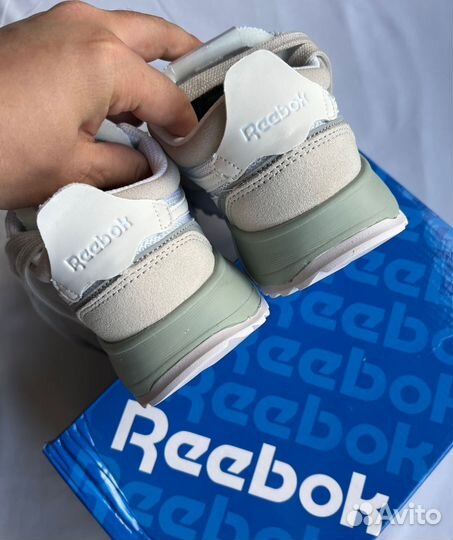 Кроссовки reebok classic