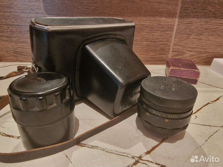 Плёночный фотоаппарат zenit