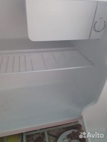 Холодильник офисный. 