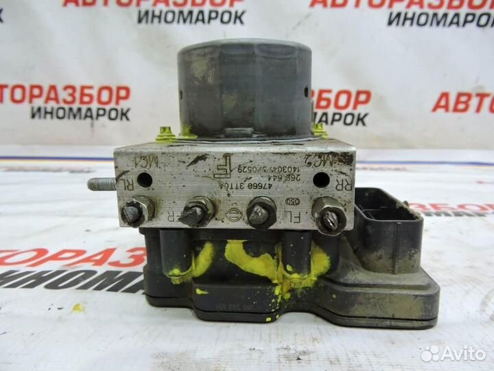 Блок управления тормозами/насос ABS Nissan Teana