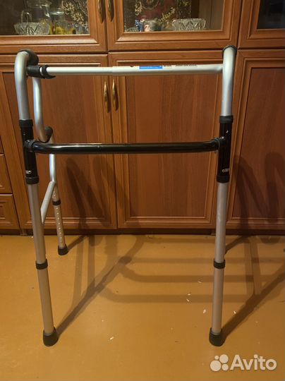 Ходунки шагающие двухуровневые