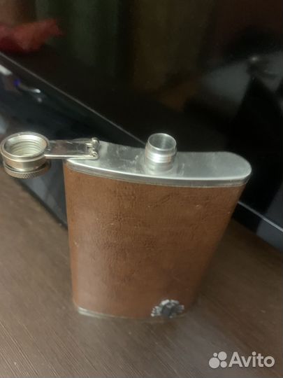 Фляжка для алкоголя кожа