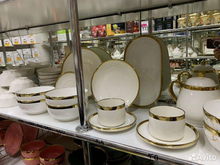 Набор столовой посуды новый