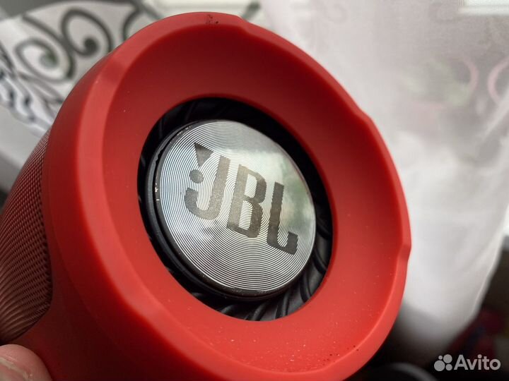 Портативная колонка