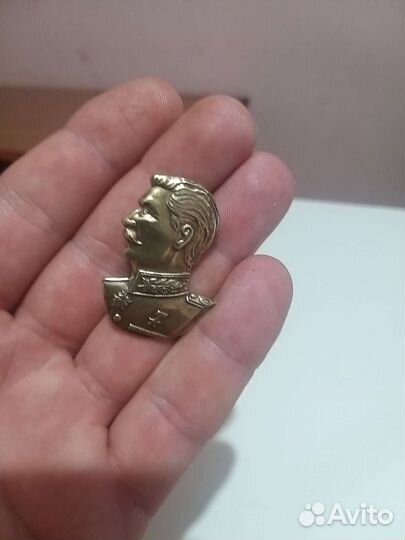 Значки Сталин,и Ленин