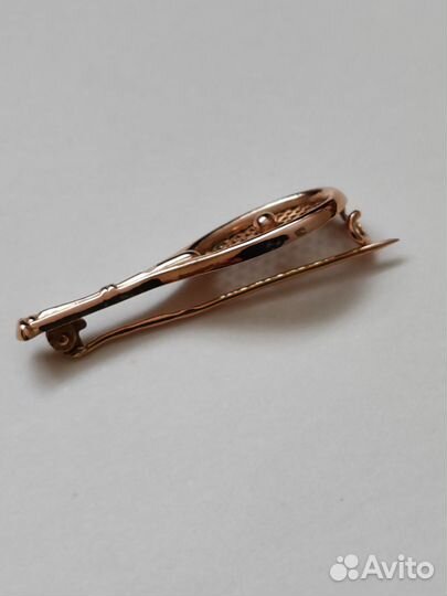 Золотая брошка 583 проба