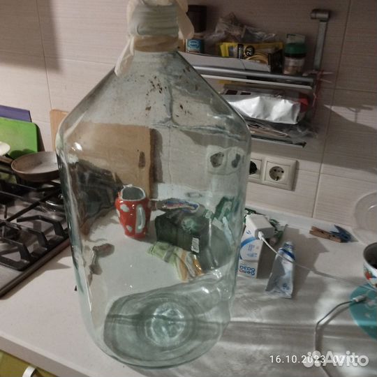 Бутылка стеклянная 20 литров