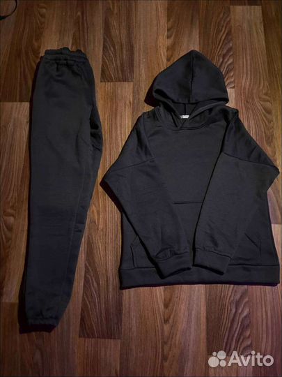 Спортивный костюм женский теплый