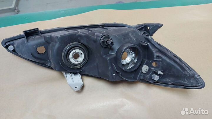 Toyota Camry V30 фара левая