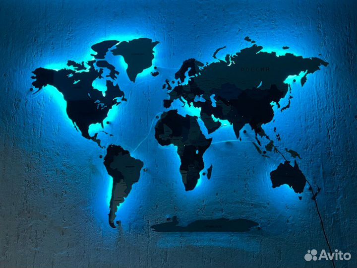 Карта мира из дерева с подсветкой