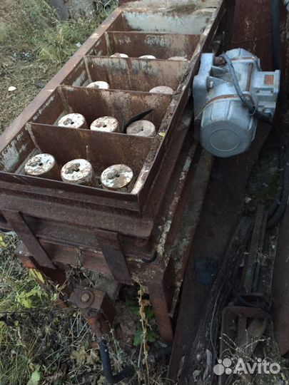 Станок для производства шлакоблоков