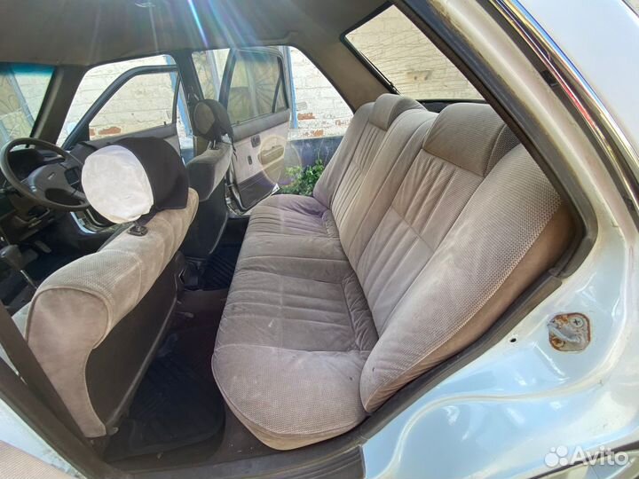 Сиденья Toyota Carina 170