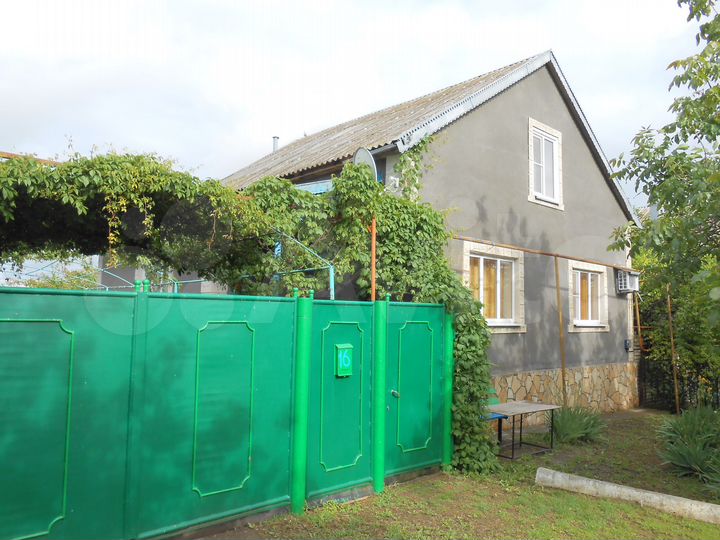 Дом 181 м² на участке 9 сот.