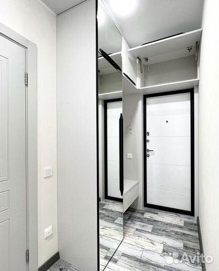 Прихожая на заказ с бесплатным замером