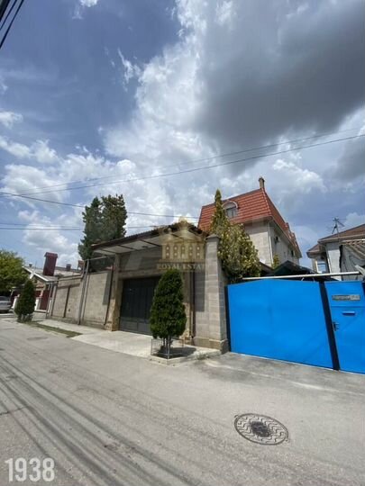 Дом 400 м² на участке 6 сот.