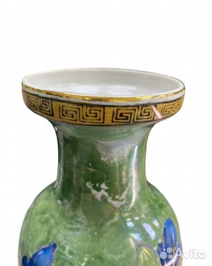 Ваза фарфоровая 