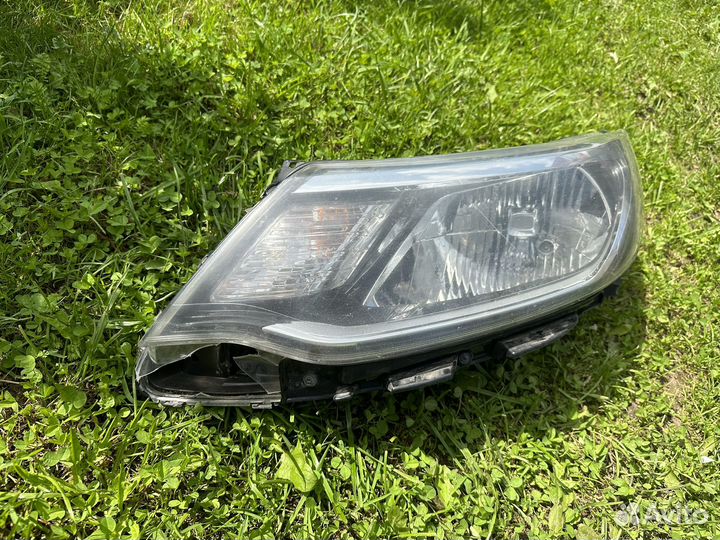 Фара левая kia rio 3