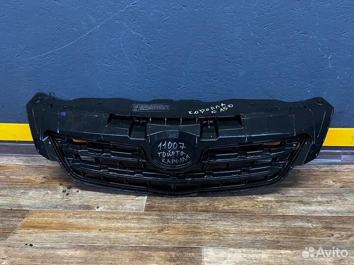 Решетка радиатора Toyota Corolla e150