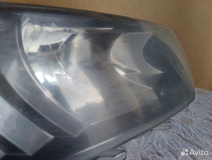 Оригинальная фара skoda octavia a7