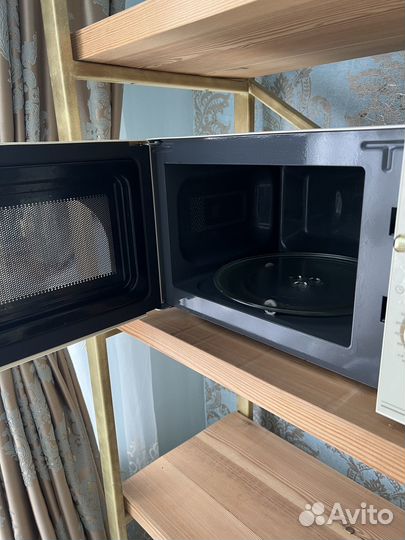 Микроволновая печь Midea