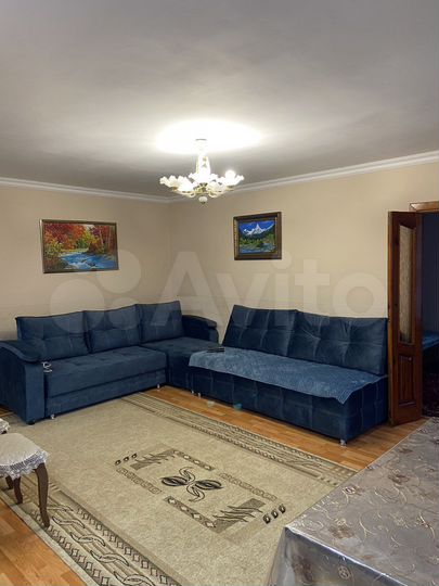 2-к. квартира, 43 м², 2/4 эт.