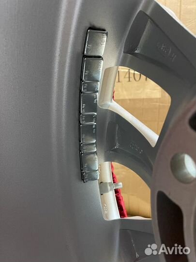 Bridgestone оригинал с датчиками LC200 285/60R18