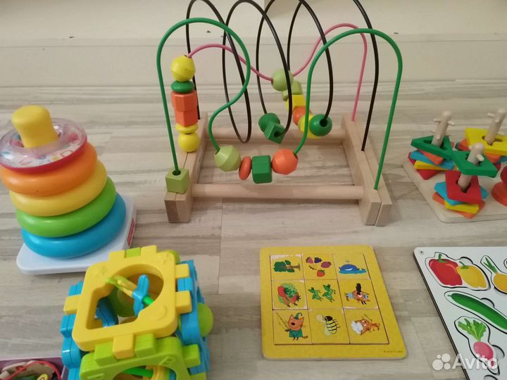 Развивающие игрушки пакетом деревянные