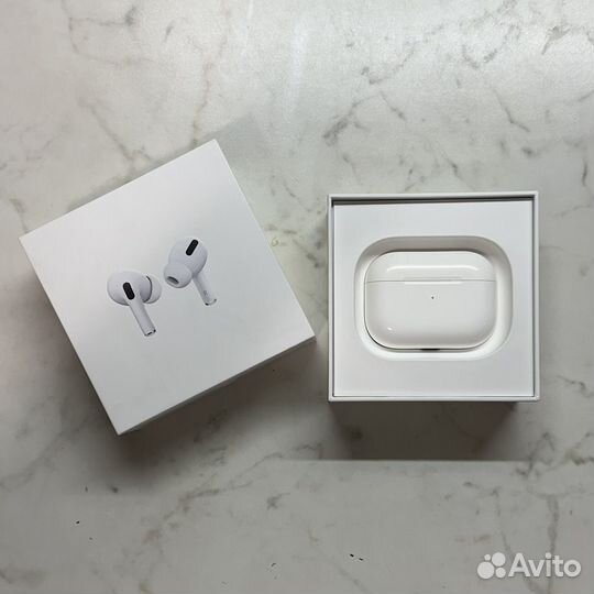 Кейс для airpods pro с правым наушником