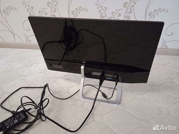 Монитор AOC 21.5