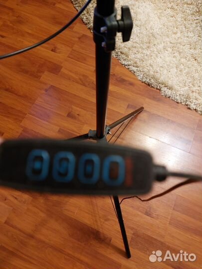 Кольцевая лампа со штативом