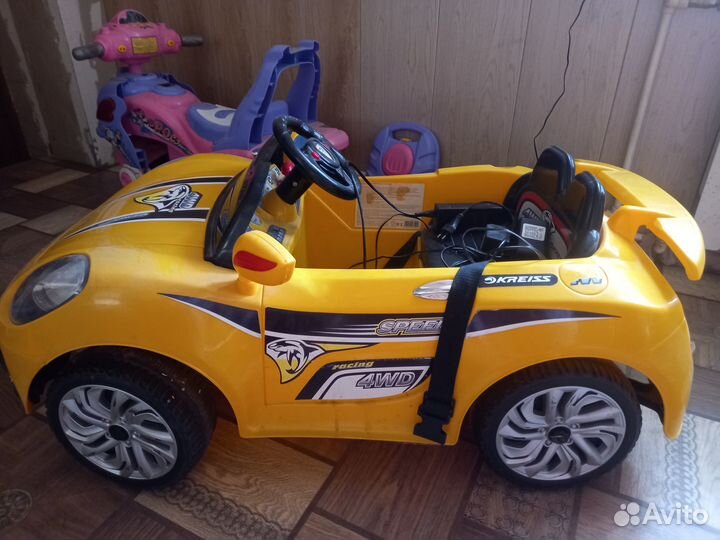 Детский электромобиль бу