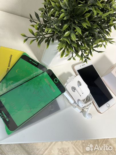 iPhone 8 Plus, 64 ГБ