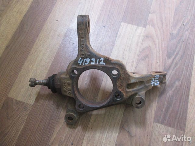 Кулак поворотный передний левый Legacy Outback (B1