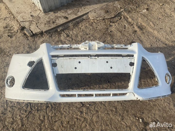 Бампер передний ford focus 3 белый