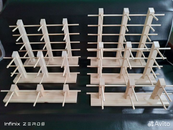 Подставки для очков из дерева