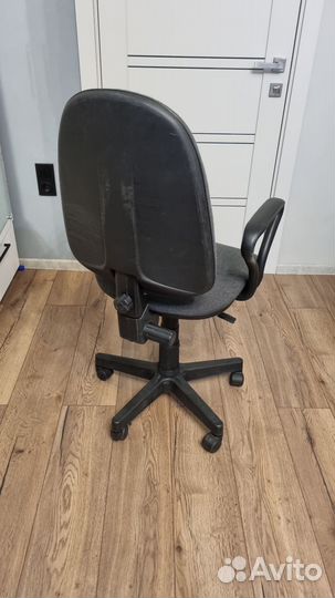 Компьютерное кресло, офисное